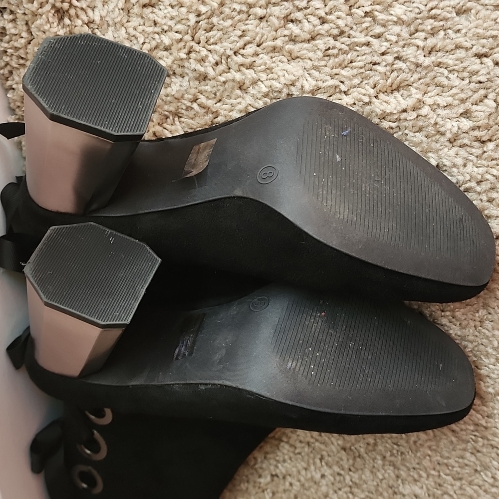 Boots - Picture 5 of 5